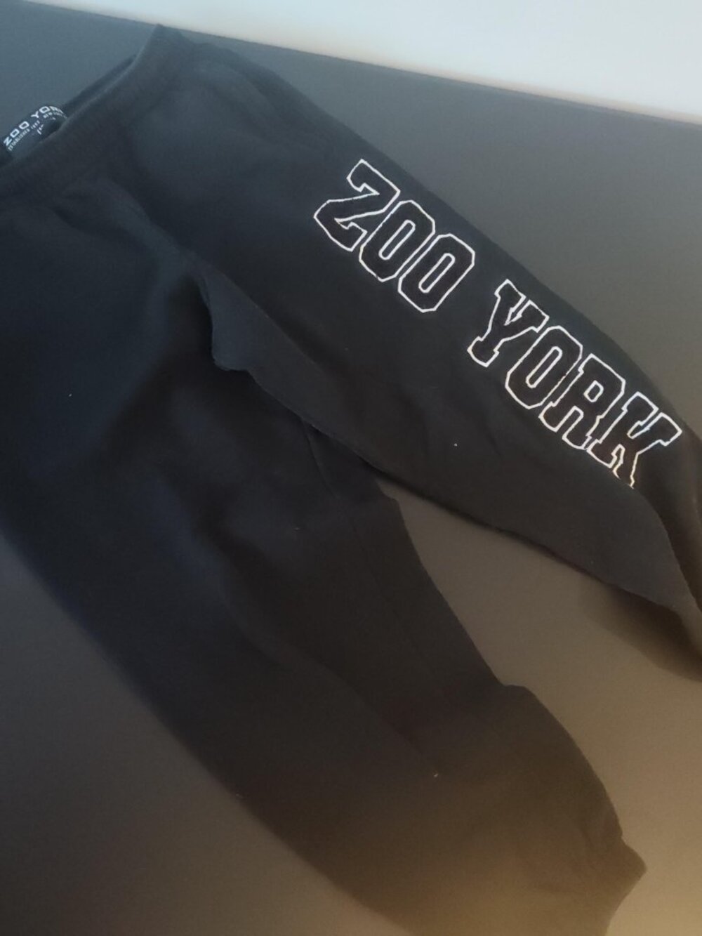Zoo York kids sweatpants
